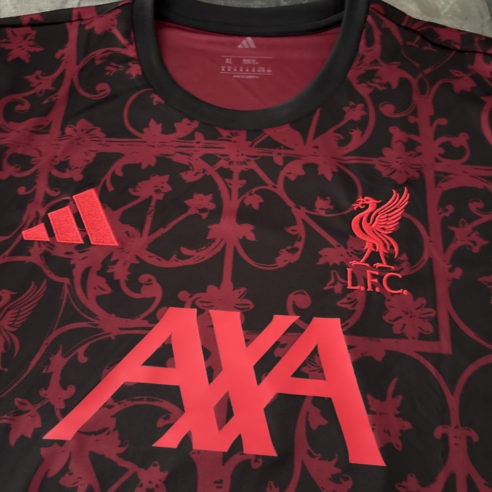 adidas 2025-26 Liverpool Men's Pre-Match Soccer Jersey XL - Picture 2 of 9